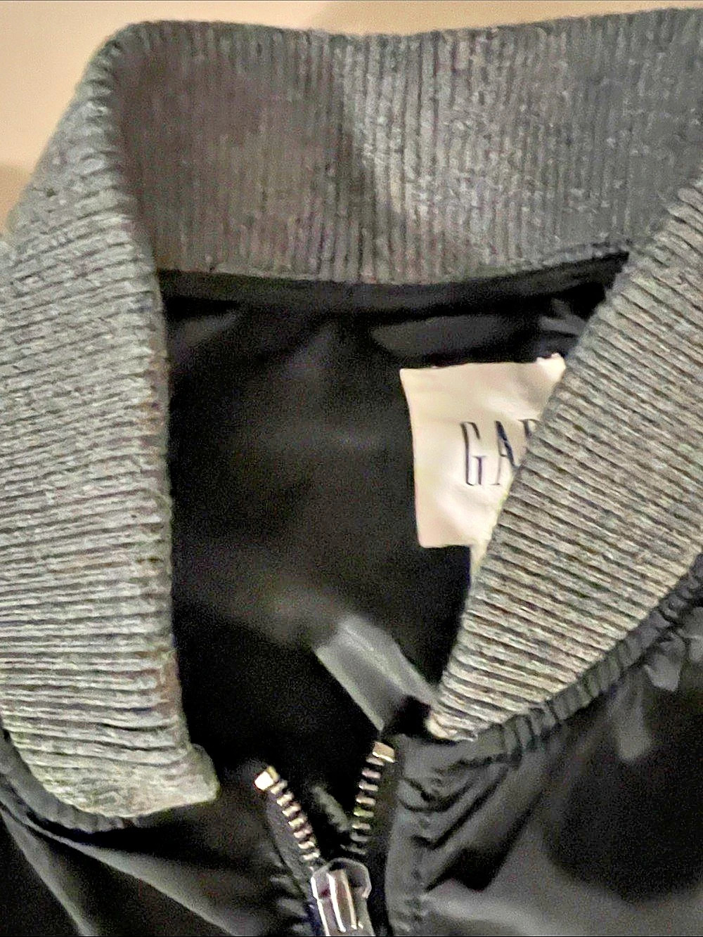 Gap LT WT BOMBER Jacket Black XXL - Picture 5 of 10